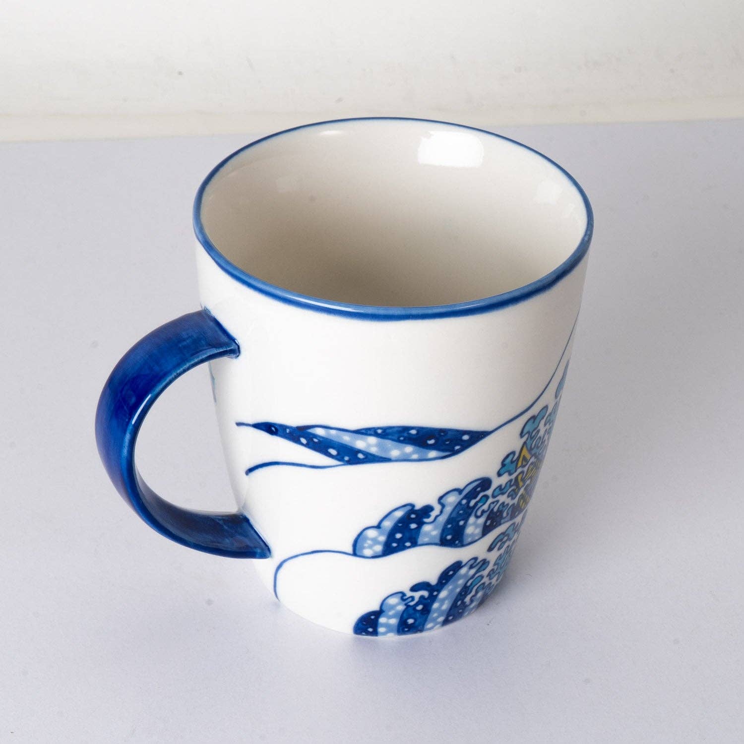 Great Wave 12oz 4"H Porcelain Mug (4/32)