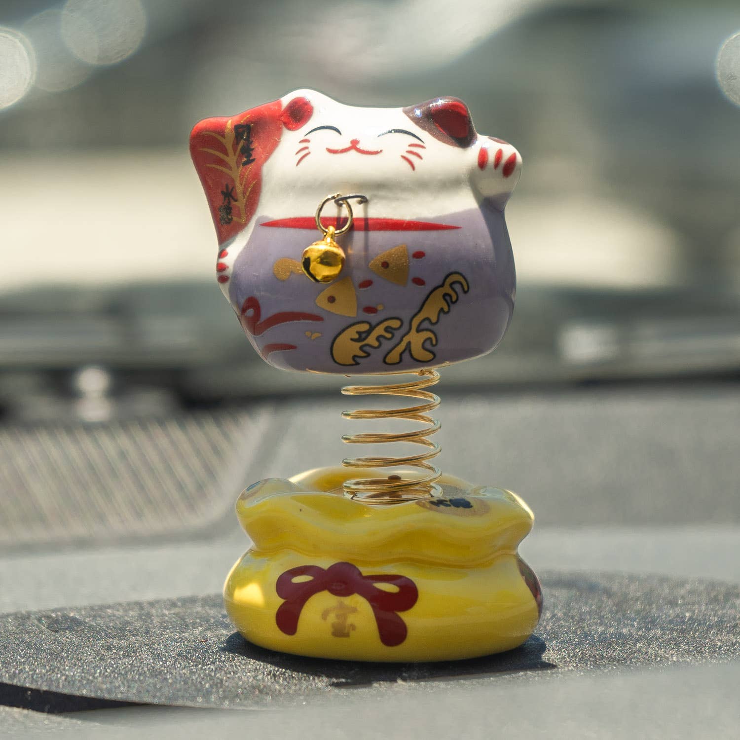 3 Inch Tall Maneki Neo Lucky Cat Figurine Bobbler (12/180)