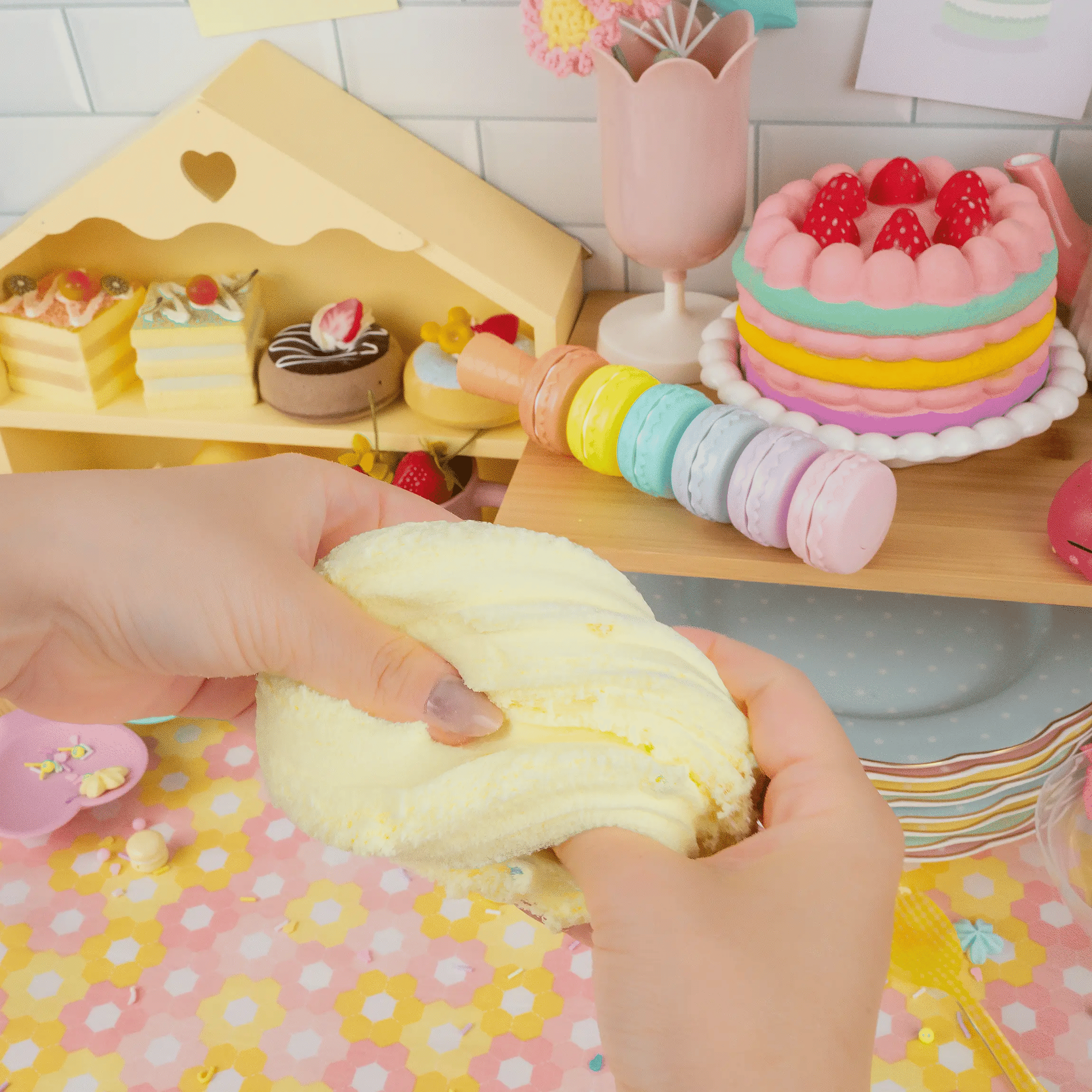 Petal Patisserie Cloud Signature Dome™ Slime (4pcs/case)