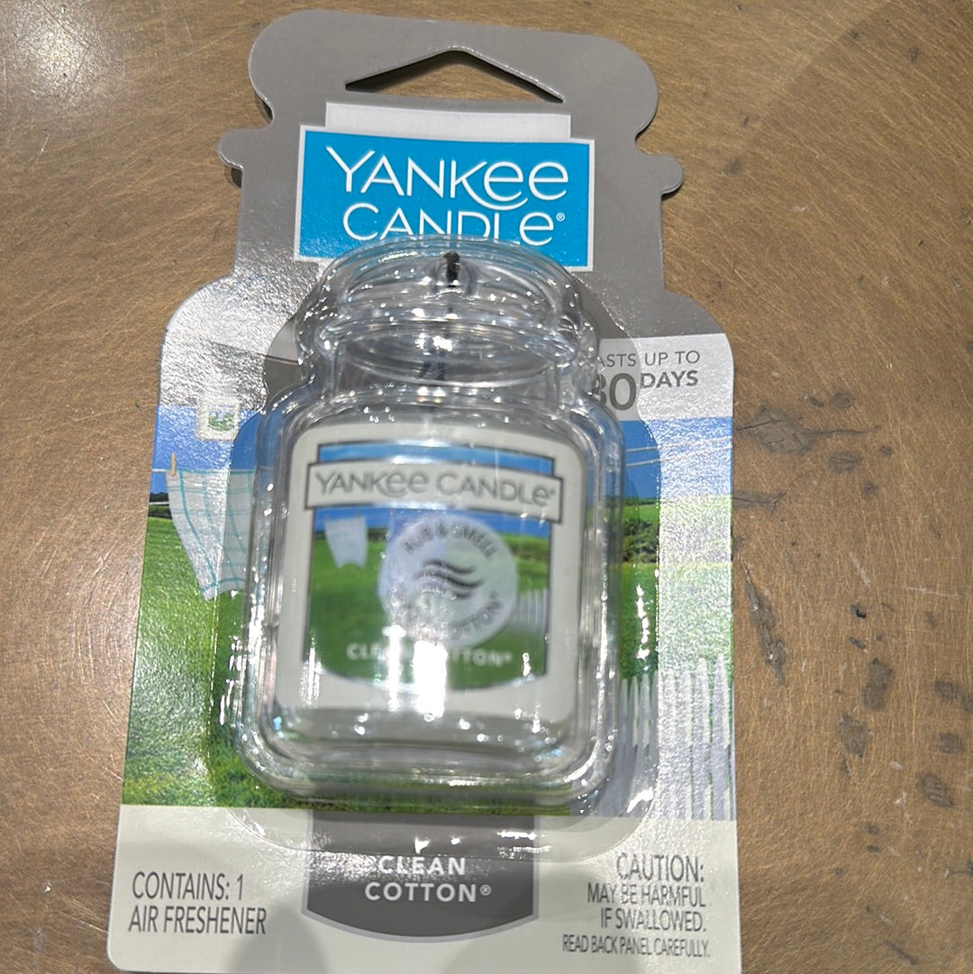 A close-up of Yankee Candle Gel Air - Clean Cotton packaging with a visible logo and label.